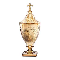 Musical Christian Glass Sculpture Opens To Hold Keepsake Always With You Sculpture
Limited edition. Greg Olsen imagery of Jesus and plays "Amazing Grace". Includes words of scripture and has cross handle that opens to hold keepsake.
Measures 8" H